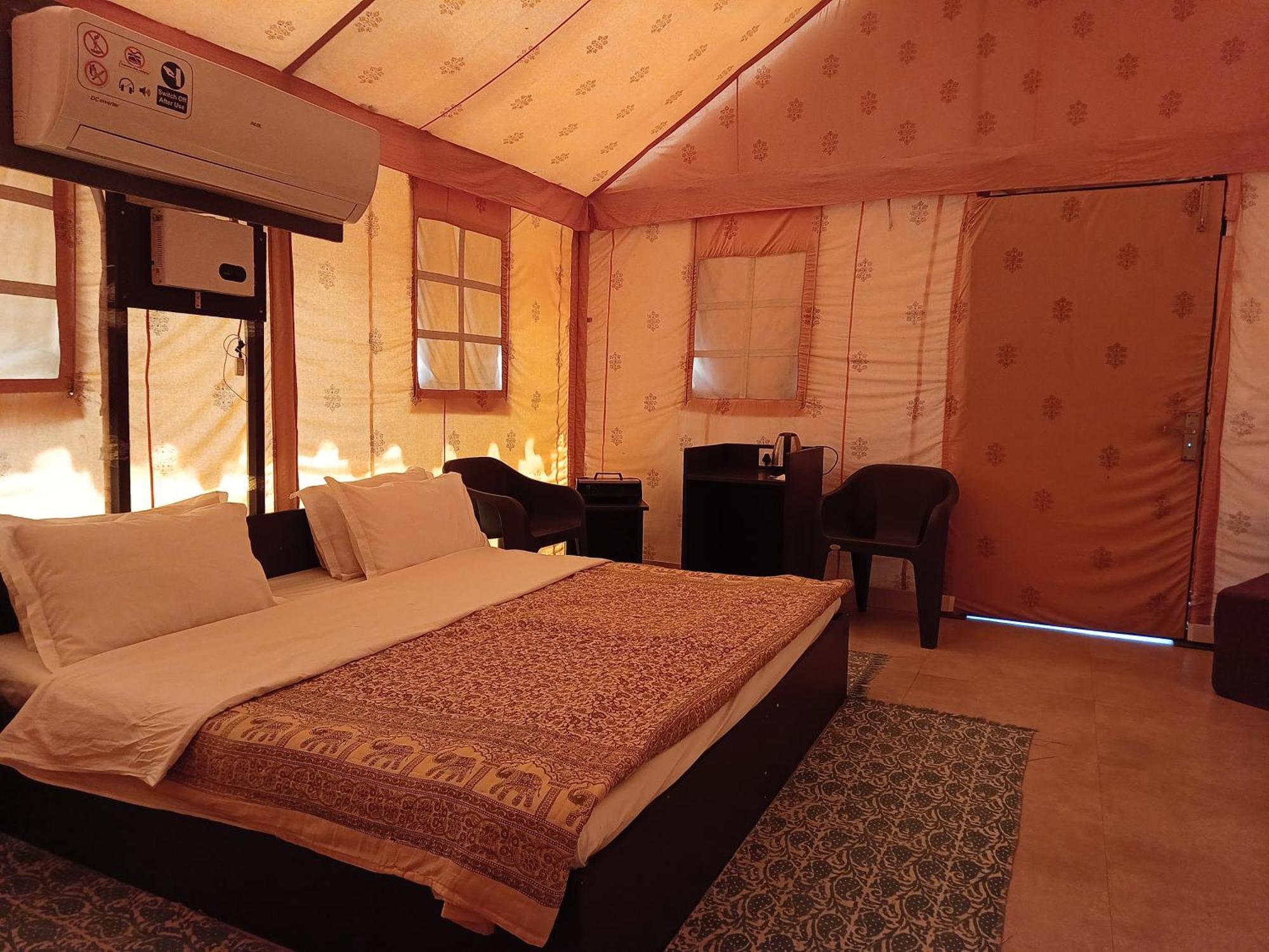 Shivir Aranya - Wilderness Resort Алвар Экстерьер фото