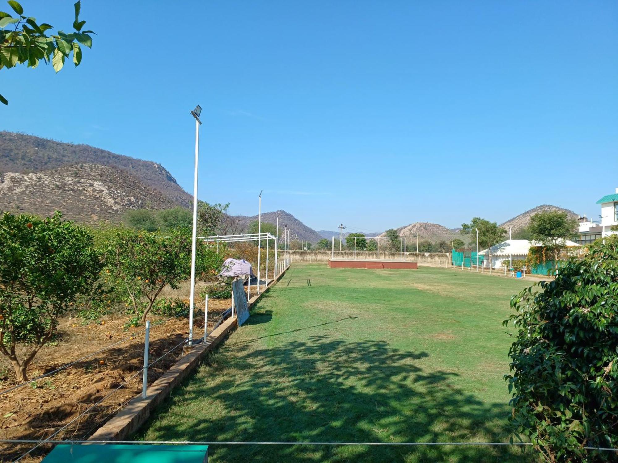 Shivir Aranya - Wilderness Resort Алвар Экстерьер фото