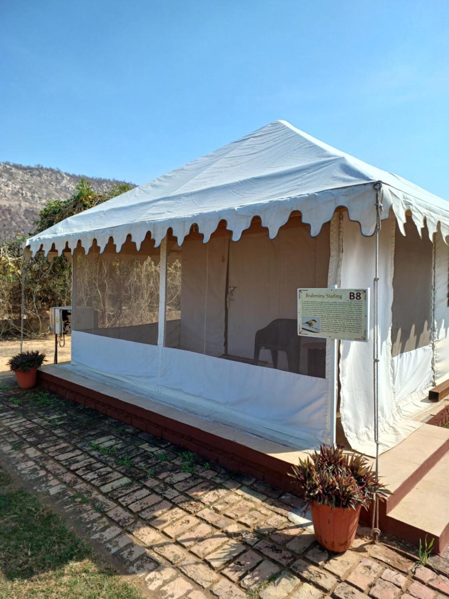 Shivir Aranya - Wilderness Resort Алвар Экстерьер фото