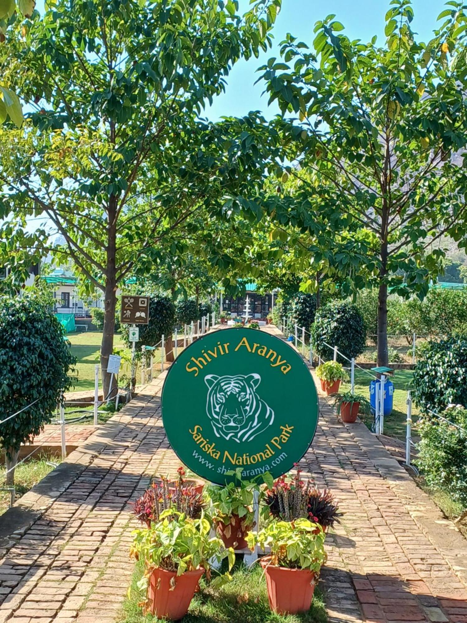 Shivir Aranya - Wilderness Resort Алвар Экстерьер фото